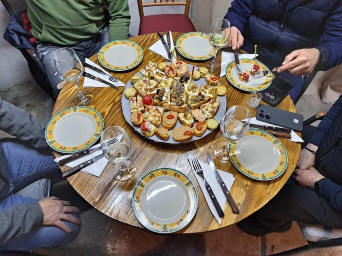 Charming Stories and Delightful Tapas & Dinner Eve - Recommendations and Considerations