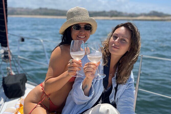 Charming tour of the Douro on a shared sailboat for up to 8 people - The Sum Up