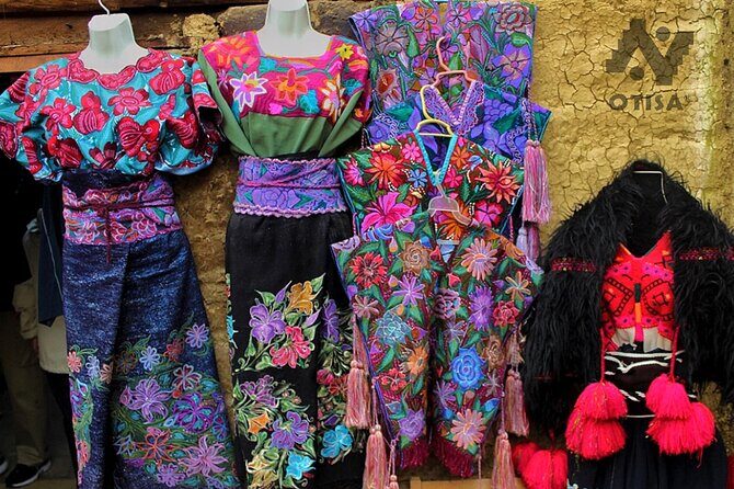 CharmTzotzil Zinacantán and San Juan Chamula ENGLISH GUIDE - The Sum Up