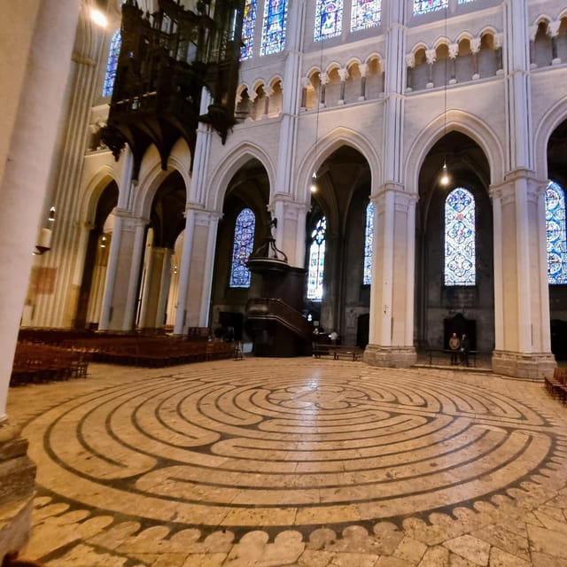 Chartres: Cathedral and City Guided Tour - Key Points