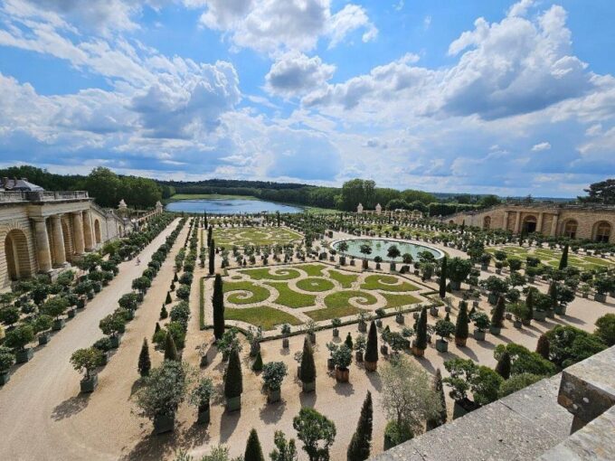 Chateau De Fontainebleau & Chateau De Versailles - Frequently Asked Questions