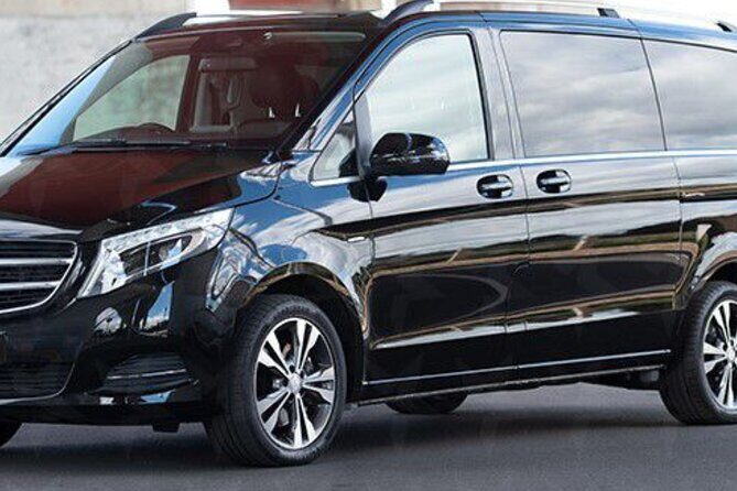 Chauffeur Driven Sedan, SUV or Vans In Melbourne CBD & Surrounds - FAQs