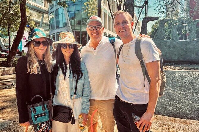 Cheerful Introduction Walking Tour in Roma, Condesa & Juarez - Mercado de Medellín: A Feast for the Senses