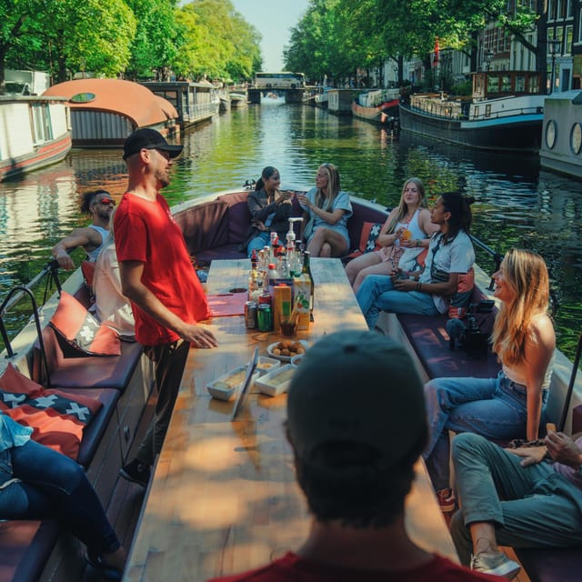 CHEESE AND DRINKS TOUR: A TASTE OF AMSTERDAM ON THE CANALS - An Authentic Amsterdam Experience in a Short Time