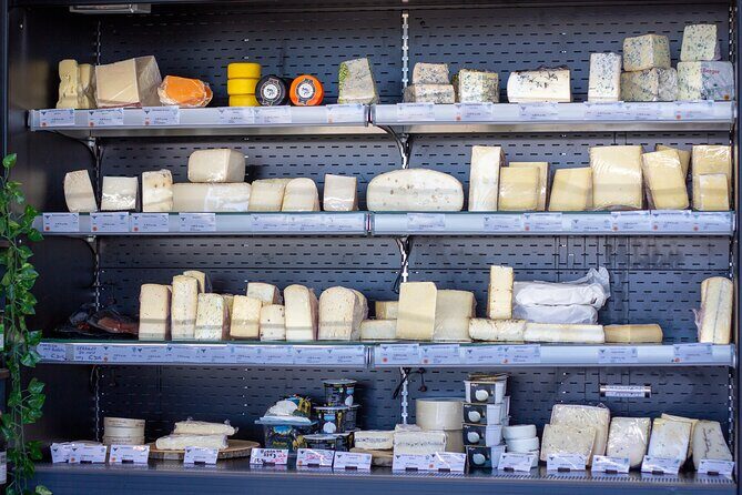 Cheese and Wine Tasting Platter in Saint Martin - The Experience in Detail