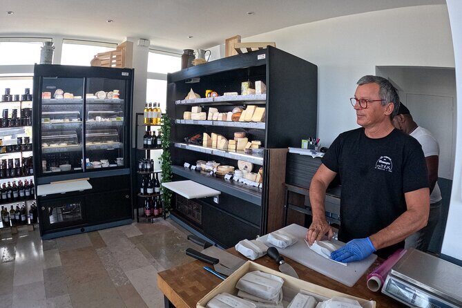 Cheese and Wine Tasting Platter in Saint Martin - FAQ