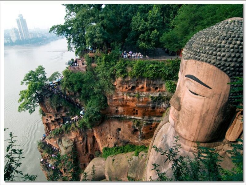 Chengdu: 2 Days Panda, Leshan Buddha and Emeishan Group Tour - Day 1 Itinerary