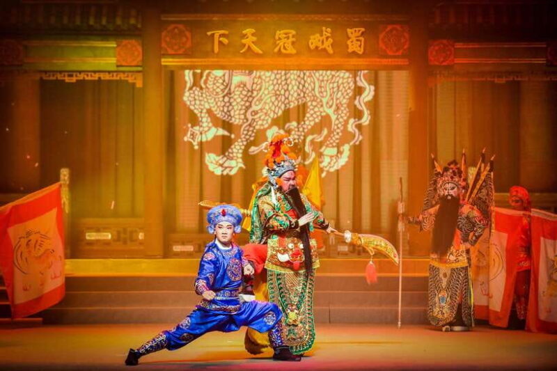 Chengdu: Classic Sichuan Opera Show Furong Guocui & free tea - Who Should Book This Experience?