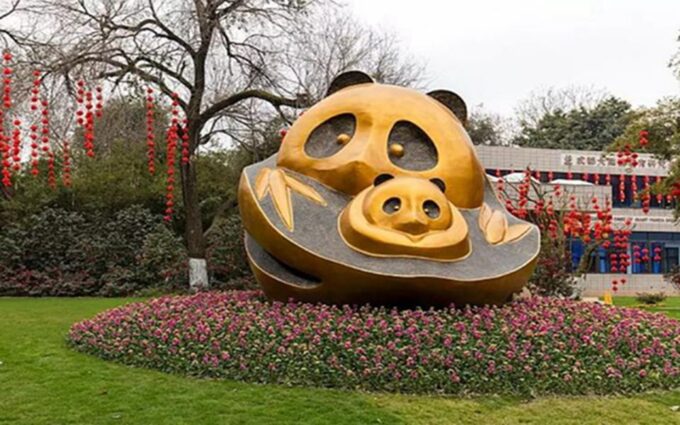 Chengdu Downtown Essences Private Day Tour - Frequently Asked Questions