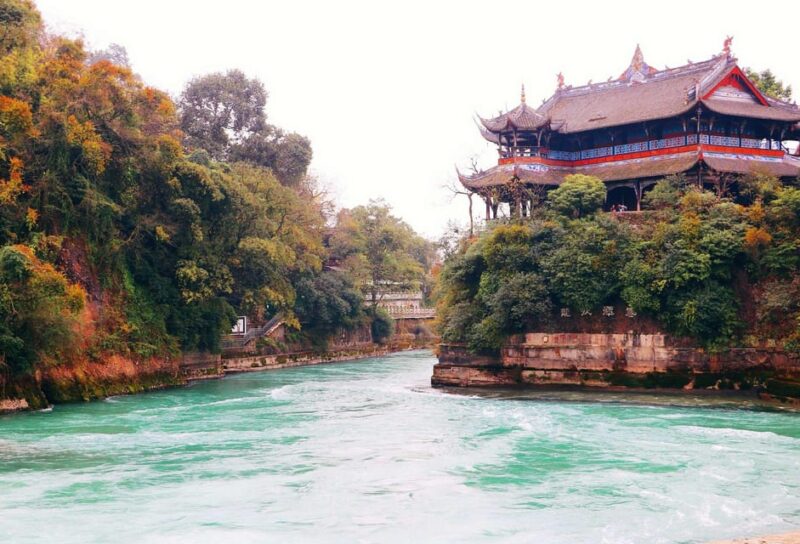 Chengdu Panda Base and Dujiangyan One-Day Private Tour - Important Information
