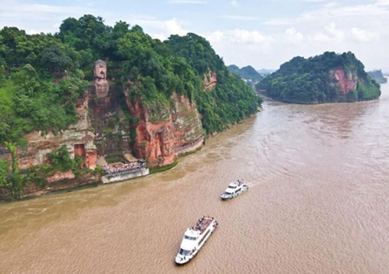 Chengdu Panda & Leshan Buddha One Day Private Tour - Leshan Giant Buddha