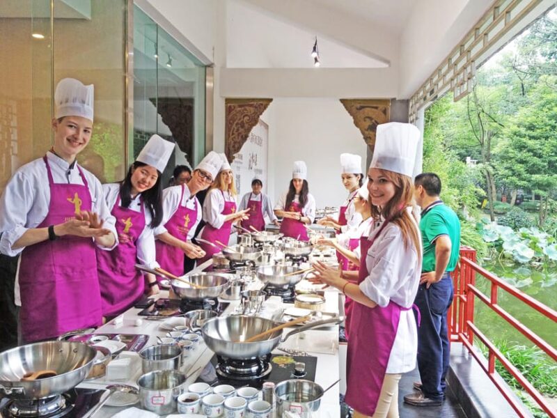 Chengdu: Sichuan Cuisine-Themed Museum Cooking Experience - Cultural Experience and Leisure