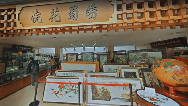 Chengdu: Sichuan Museum - Cultural and Historical Heritage - Exploring the Museum’s Collections