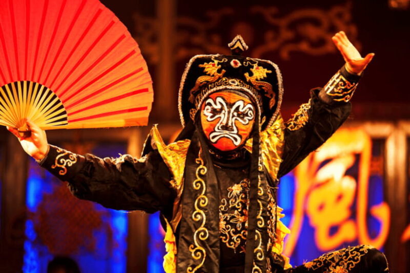 Chengdu: Sichuan Opera Face-Changing and Acrobatics Show - Who Should Consider This Tour?