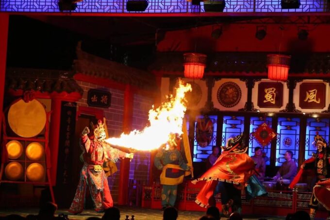 Chengdu: Sichuan Opera Show & Covered Bowl Tea & Massage - The Sum Up