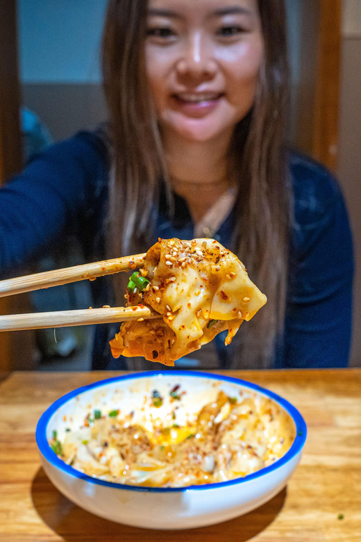Chengdu: Tuk Tuk Food Tour With Unlimited Beer and Soda - What to Bring