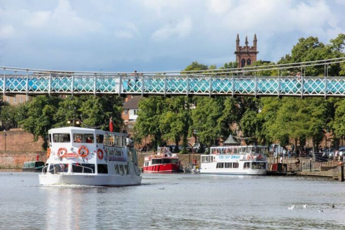 Chester: Half-Hour City Cruise - Experience the River Dee