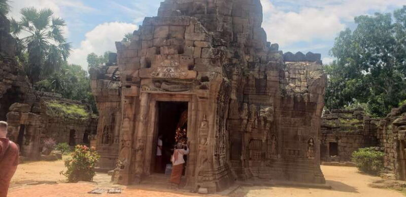 Chi so mountain _ Ta moa zoo_ Bati temple Tour - Key Points