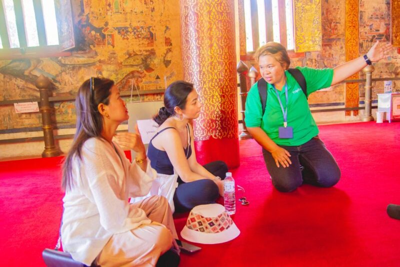 Chiang Mai: 3 Hour Old City and Temples Guided Walking Tour - Meeting Information