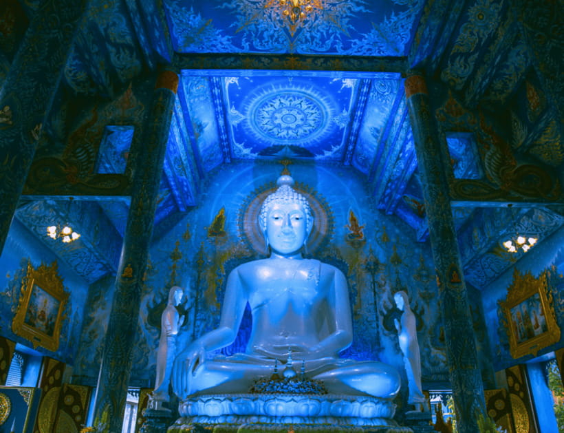 Chiang Mai: Day Trip to Chiang Rai Temples & Golden Triangle - Transportation and Guide