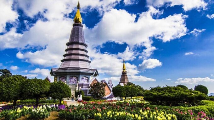 Chiang Mai: Doi Inthanon National Park and Pha Dok Siew Trek - Tour Logistics and Safety Considerations