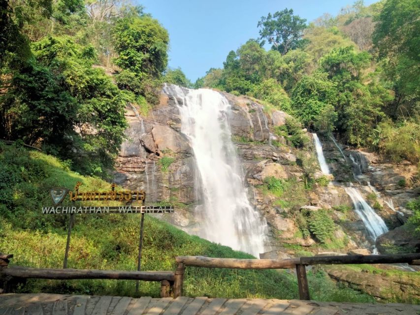 Chiang Mai: Doi Inthanon National Park Visit and Guided Hike - Hiking Through the Jungle