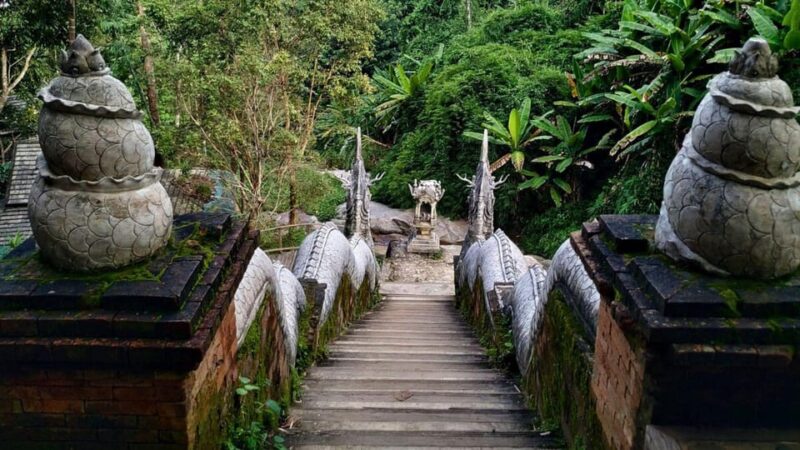 Chiang Mai: Doi Suthep and Wat Pha Lat Temple Evening Tour - Itinerary and Highlights