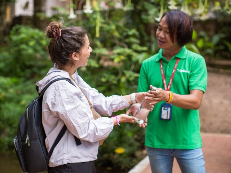 Chiang Mai: Doi Suthep, Wat Umong, and Pha Lat Sunrise Tour - Exploring Doi Suthep Temple