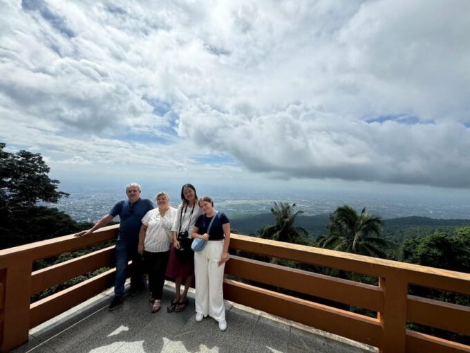 Chiang Mai: Elephant Sanctuary, Monk Trail & Doi Suthep Tour - Customer Feedback