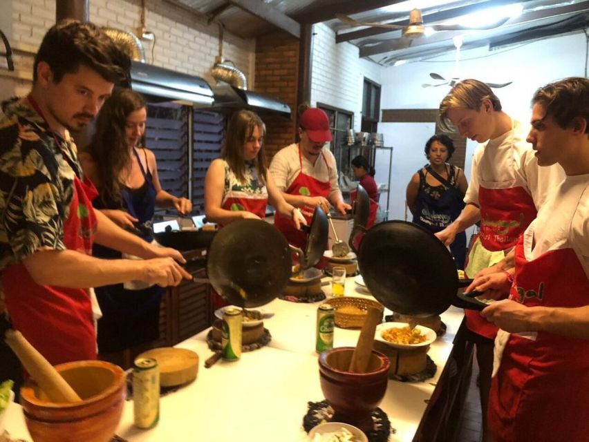 Chiang Mai: Evening Cooking Class and Local Market Visit - Hands-on Thai Cooking Experience