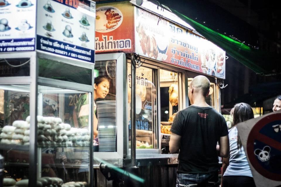 Chiang Mai: Evening Local Street Food Market Tour - Inclusions and Exclusions