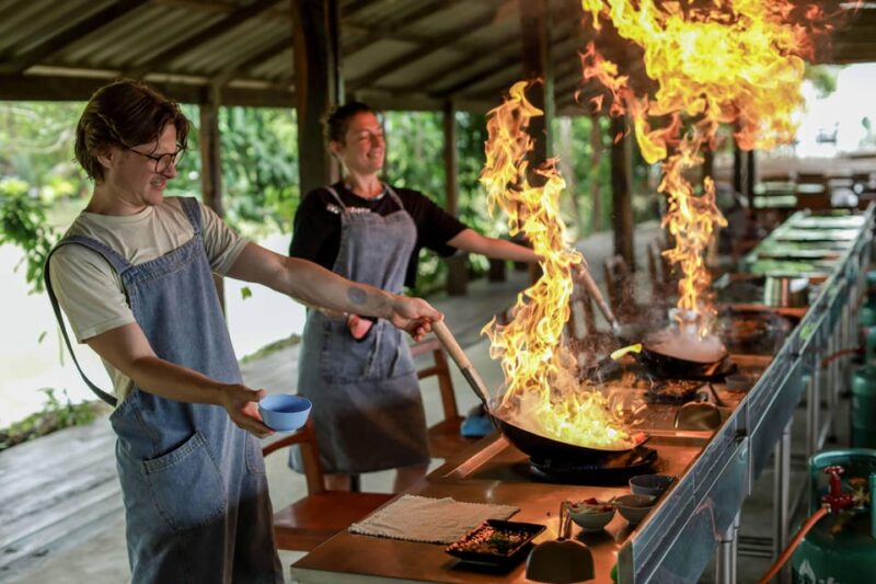 Chiang Mai: HALF-DAY COOKING COURSE at a Thai Cooking Farm - Market Visit