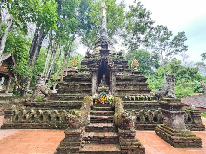 Chiang Mai: Hike Monks Trails, Cliff Jump & Michelin Lunch - Safety and Requirements