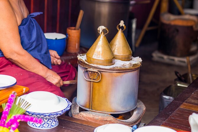 Chiang Mai Michelin Food Walking Tour With Professional Tour Guide - Cultural Insights From Your Guide