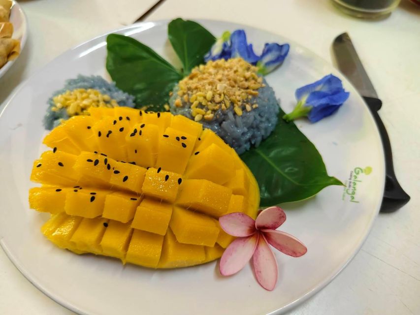 Chiang Mai: Morning Cooking Class With Market Visit - Meeting Point and Transportation