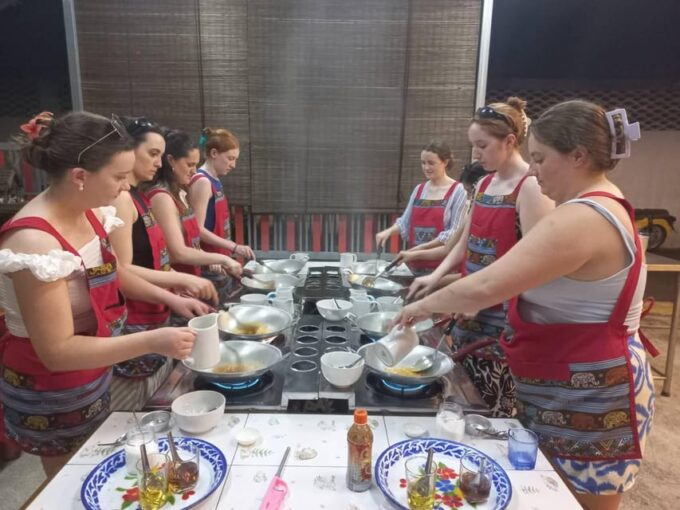 Chiang Mai: Small Group Thai Cooking Class With Market Tour - Hands-on Thai Cooking Experience