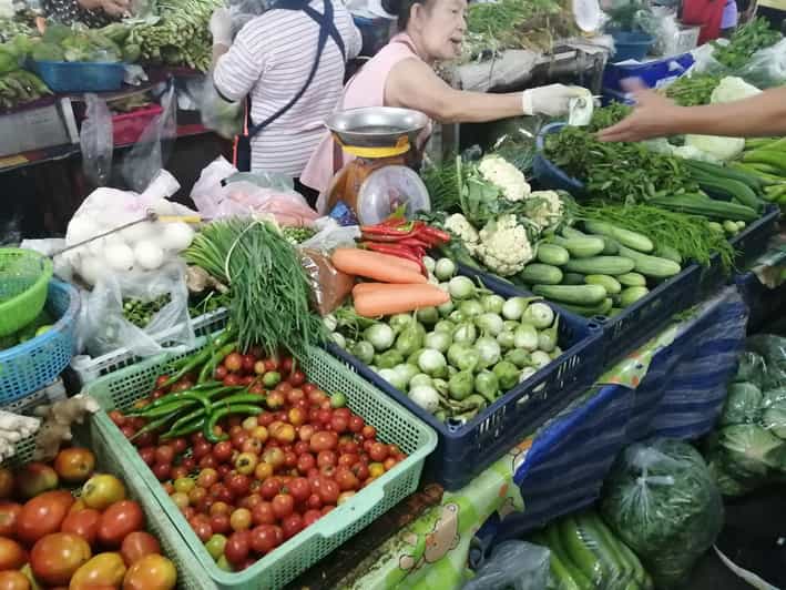Chiang Mai: Thai Cooking Class With Market Tour - Key Points