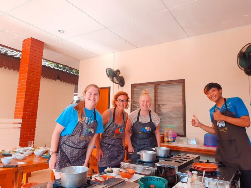 Chiang Mai: Thai Cooking Class With Market Tour - Market Tour