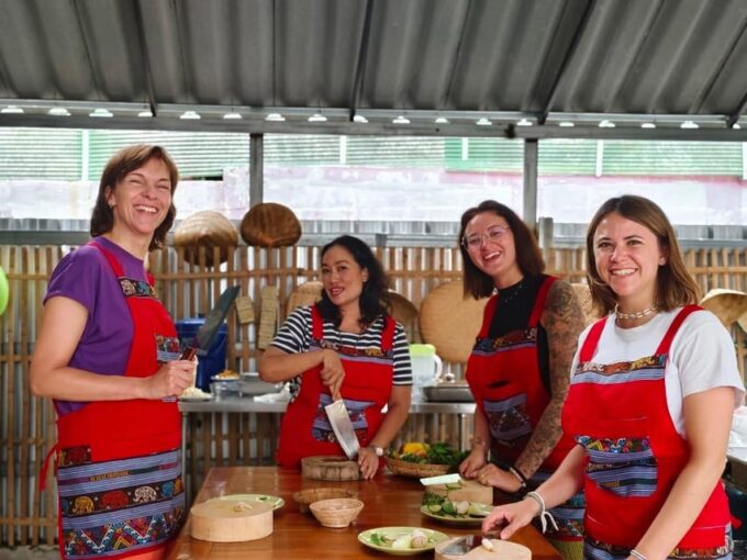 Chiang Mai: Thai Cooking Class With Market Tour - Why Choose This Thai Cooking Class