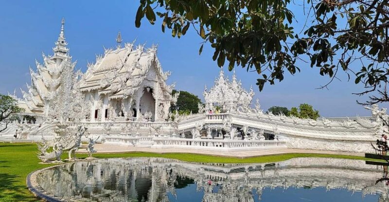 Chiang Mai : White and Blue Temples and Lalita Cafe - Important Information and Recommendations