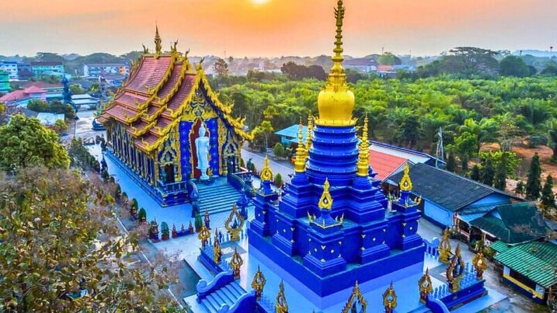 Chiang Mai: White, Blue & Big Buddha Temples in Chiang Rai - Blue Temple (Wat Rong Suea Ten)