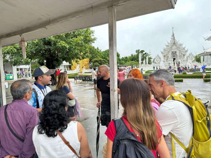 Chiang Rai: 3 Famous Temples & Lalita Cafe' | Private Tour - Relaxing at Lalitta Café
