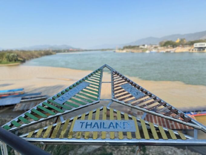 Chiang Rai: Explore Top 7 Attractions + FREE Lunch Buffet - What Youll See: Choui Fong Tea Farm