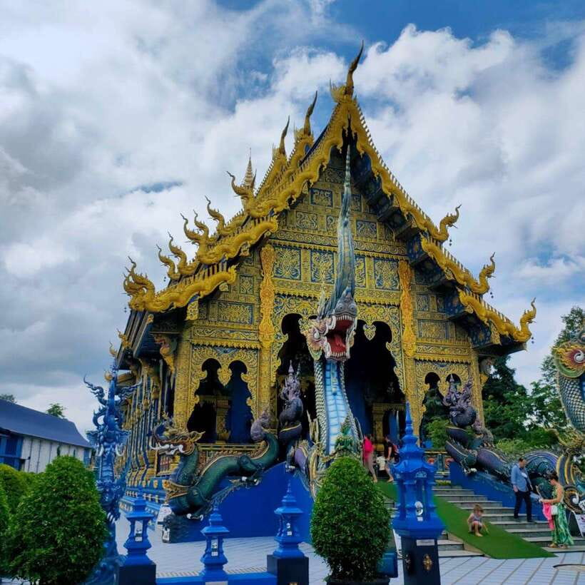Chiang Rai: Temples Trip With Sang Kaew and Lalitta Cafe - Key Points