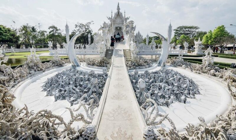 Chiang Rai Tour: White & Blue & Big Buddha (Red)Temples - White Temple (Wat Rong Khun)