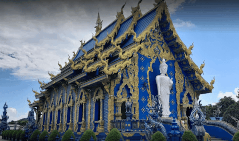 Chiang Rai: White, Blue, Red Temples, Long Neck Tour - Booking Details