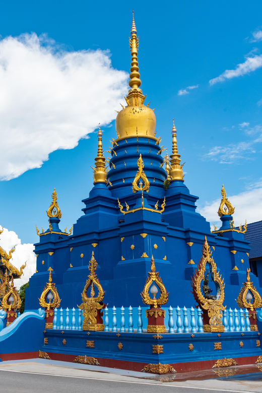 Chiang Rai: White & Blue Temples, Black House & Lunch, Guide - Inclusions and Exclusions