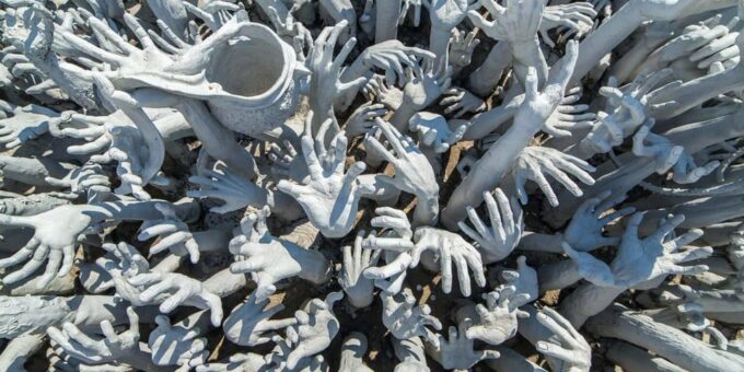 Chiang Rai: White & Blue Temples, Black House & Lunch, Guide - Exploring the White Temple (Wat Rong Khun)