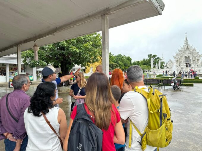 Chiang Rai: Wonderful Temples & 7 Major Sites | Buffet Lunch - Visiting the White Temple: Wat Rong Khun