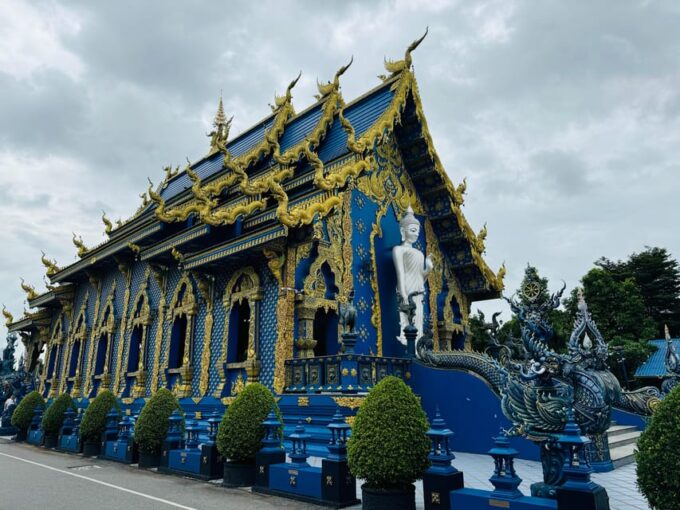 Chiang Rai: Wonderful Temples & 7 Major Sites | Buffet Lunch - Discovering the Black House Museum: Baan Dam